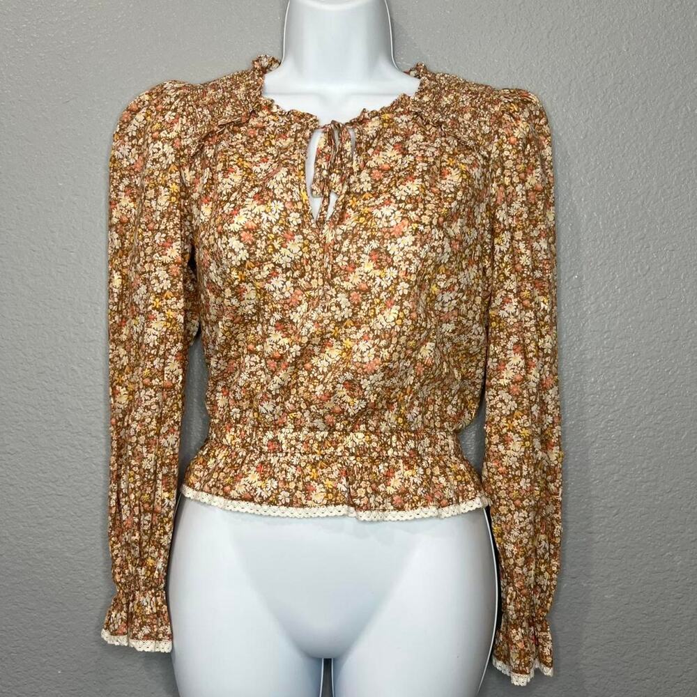 American Eagle tan peasant top, puff sleeve size XS